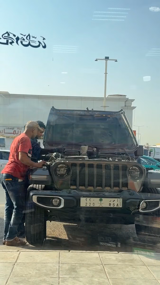 شعار المركبات للبطاريات السيارات