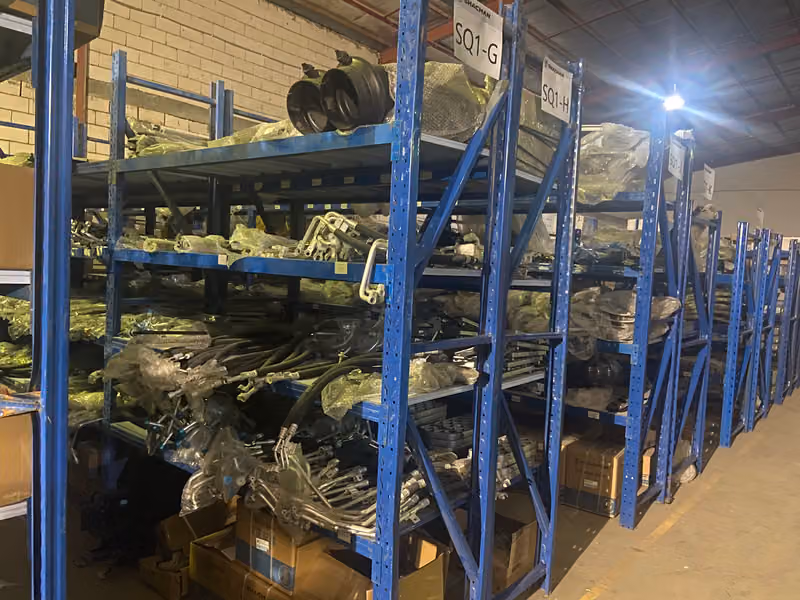 陕汽沙特阿拉伯配件中心库 SHACMAN SaudI ArabIa SPARE PARTS CENTER المستودع المركزي قطع غيار السيارات لشركة SHACMAN
