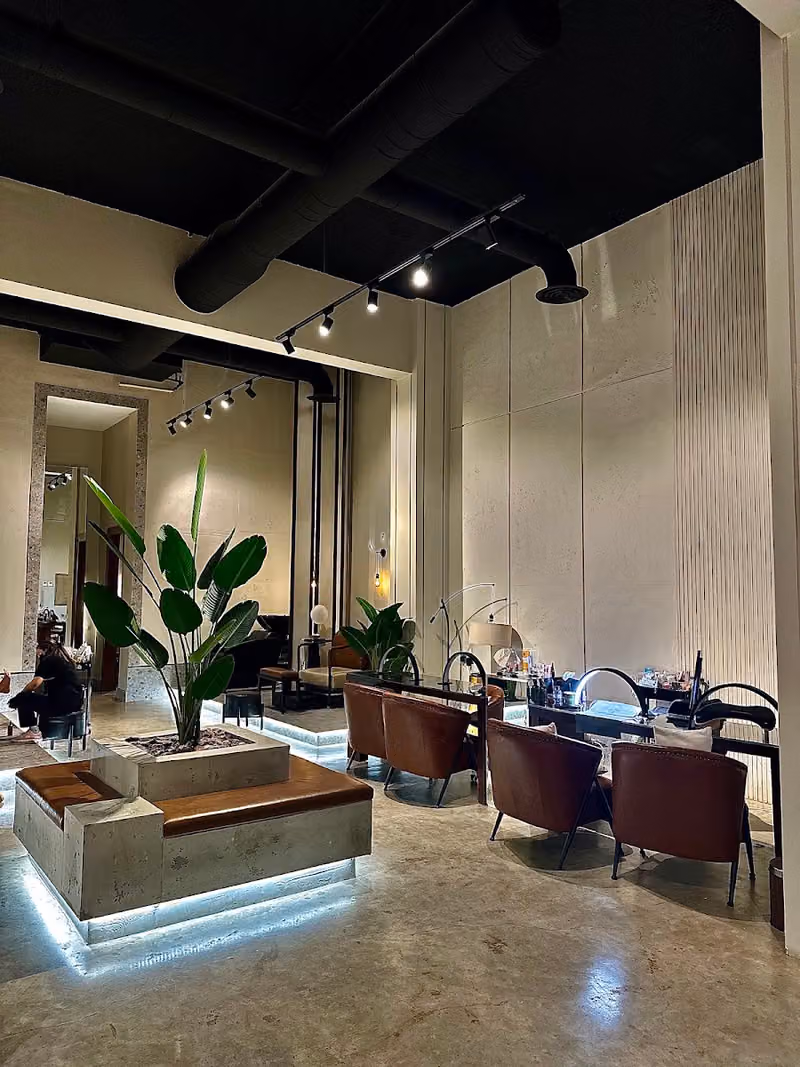 Shades Nail Spa