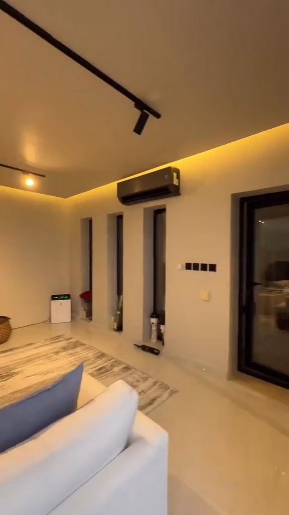 شاليه الورد النرجسي