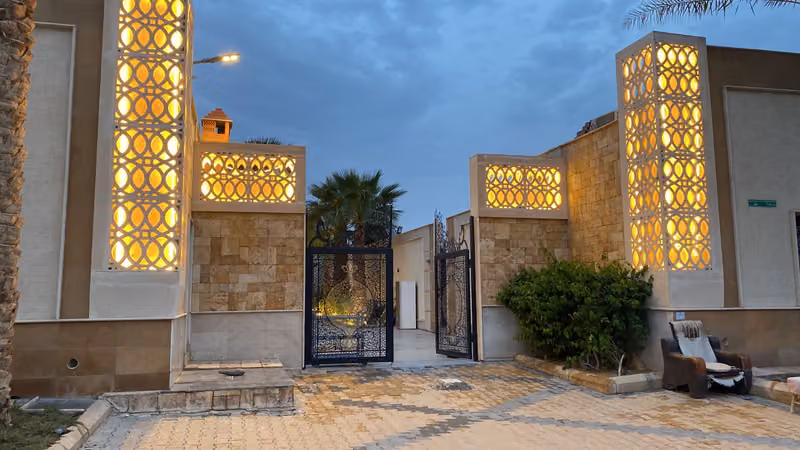 شاليهات البيرة(واحة النخيل)