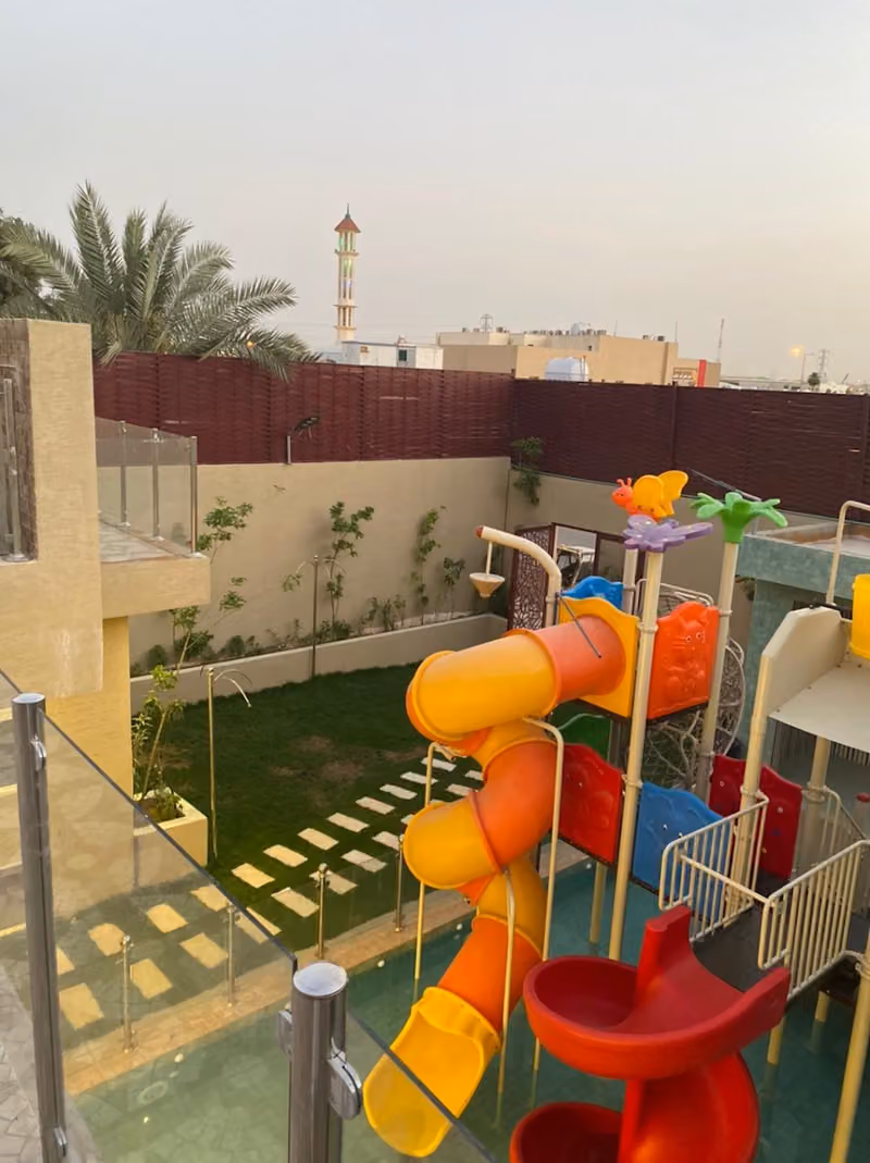 شاليهات الزهرة الصفراء (تيكوما سابقًا)