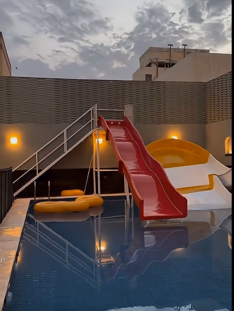 شاليهات أثباج لبيوت العطلات والألعاب المائية🏖️