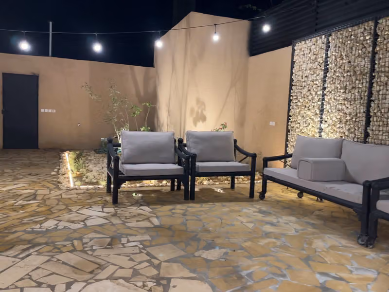 شاليهات حائط