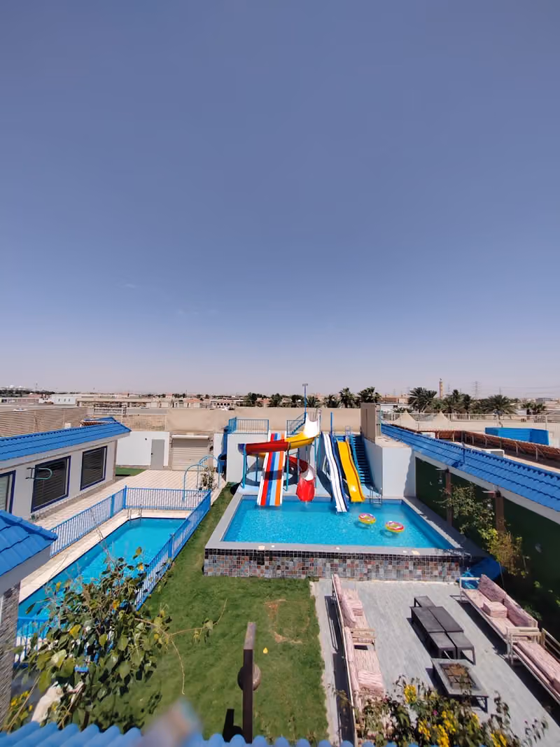 شاليهات ونس المائية