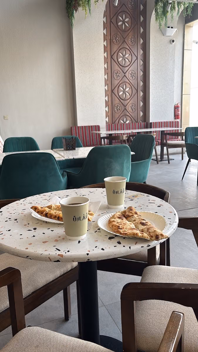 شاي و مخبوزات قنارة
