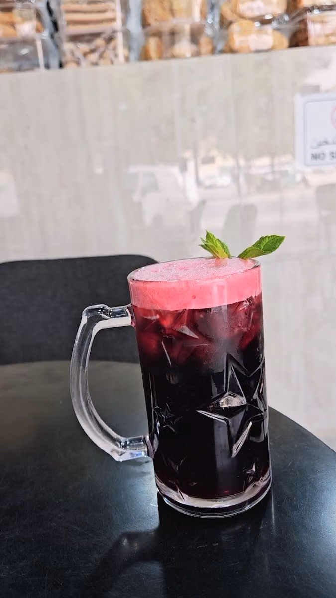 شاي وعصائر نثال
