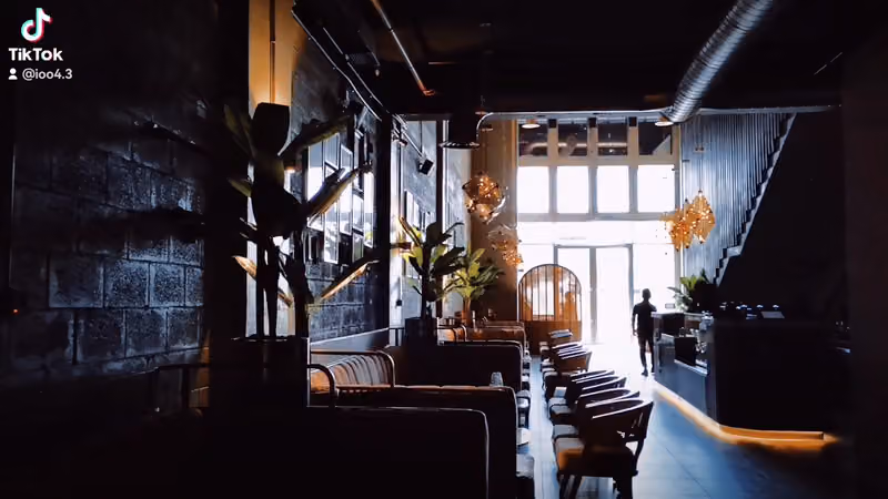 Shi Lounge