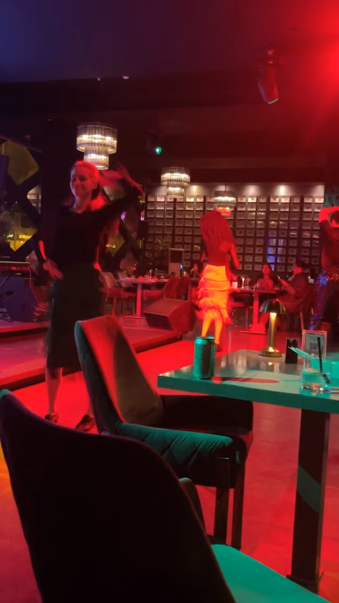 Shi Lounge
