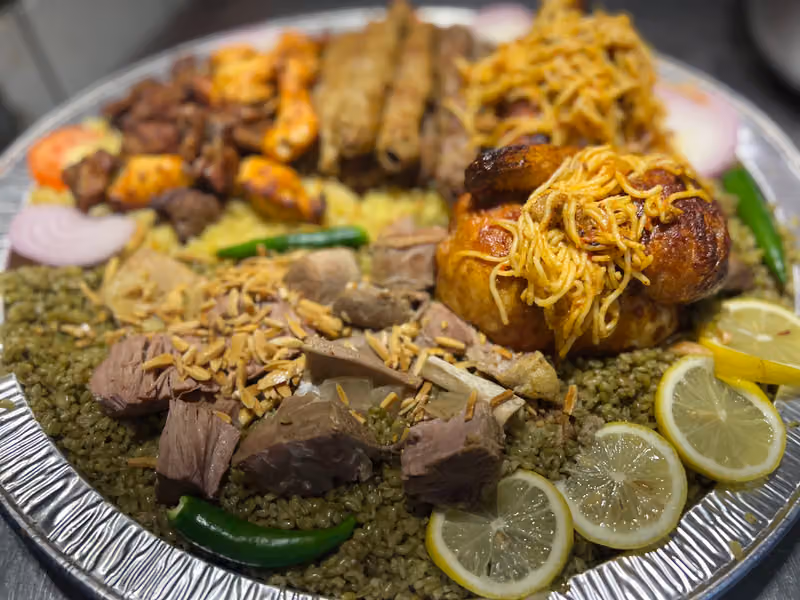 صحن الفخار