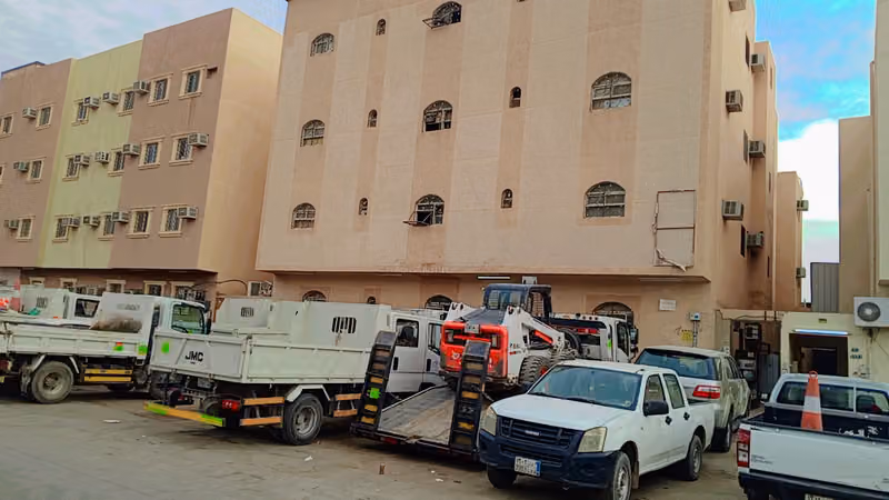 شقق عذاب للإيجار