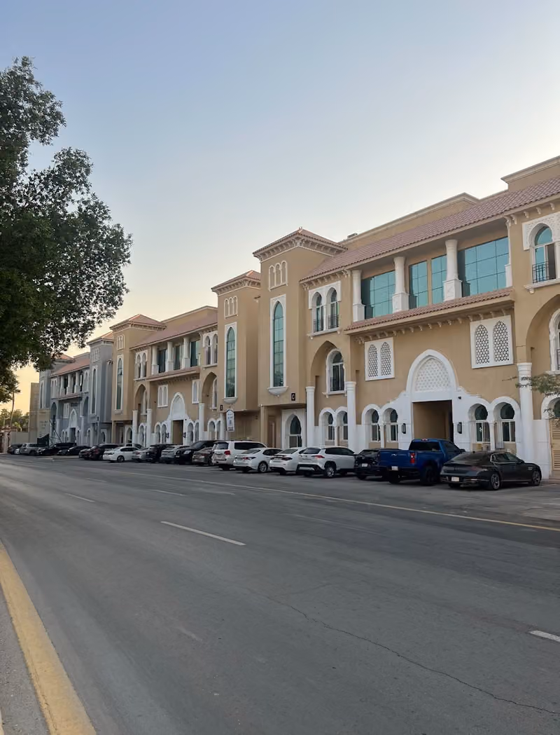شقق سكنية شهري وسنوي (مبنى B&C)