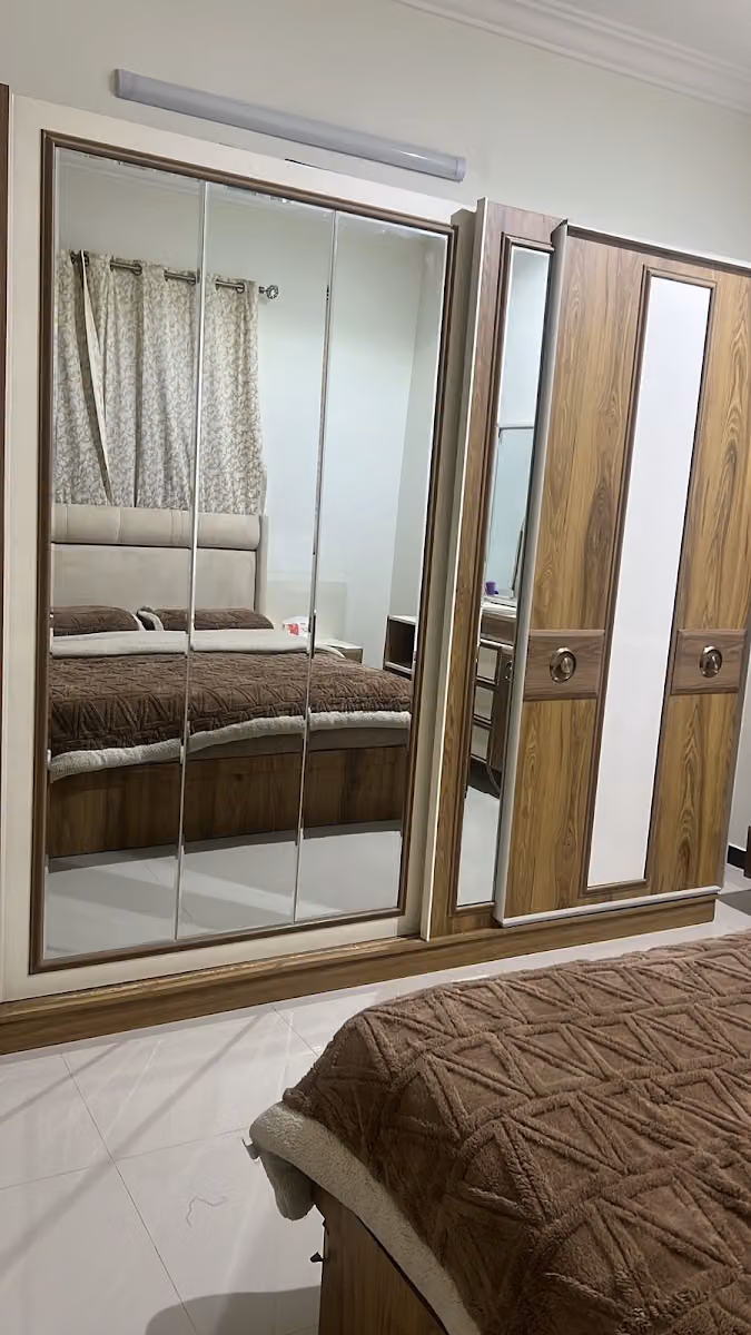 شراء اثاث مستعمل مؤسسة