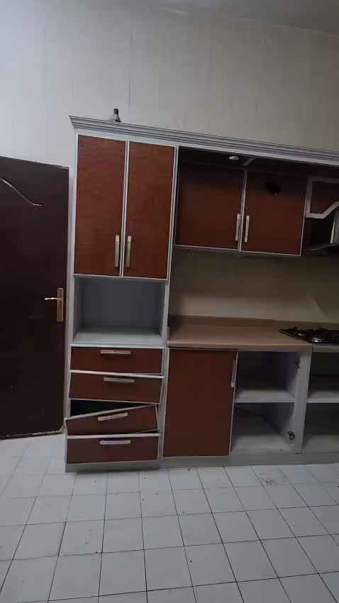 شراء اثاث مستعمل شمال الرياض مؤسسه عايض