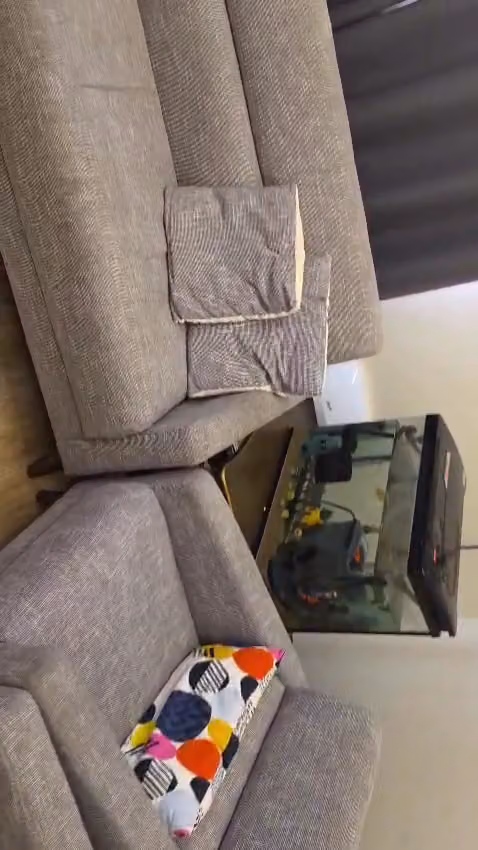 شراء اثاث مستعمل شمال الرياض مؤسسه الاصدقاء للاثاث