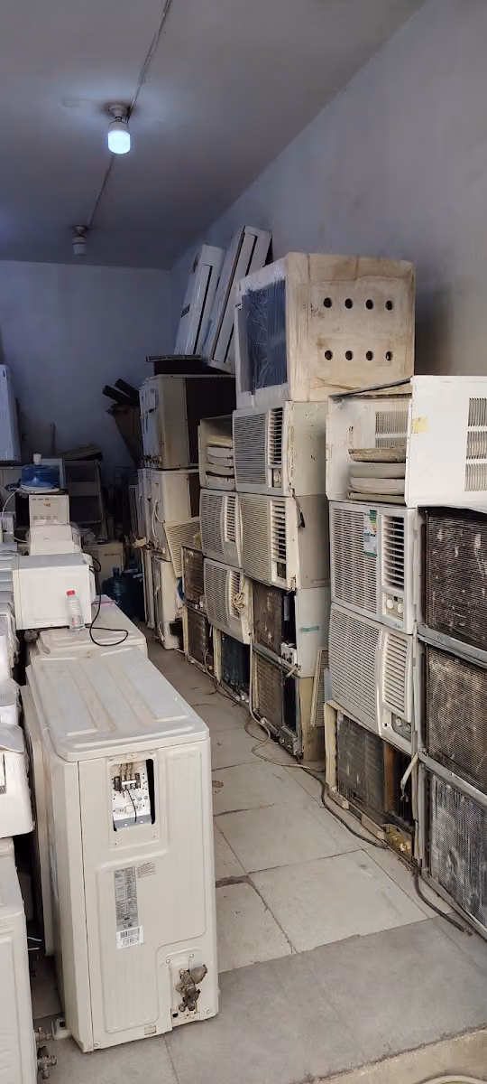 شراء اثاث مستعمل ومكيفات بالرياض