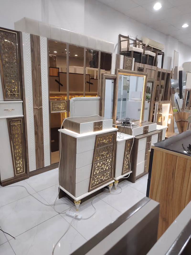 شراء اثاث ومكيفات مستعمله محل شروق العالم للاثاث