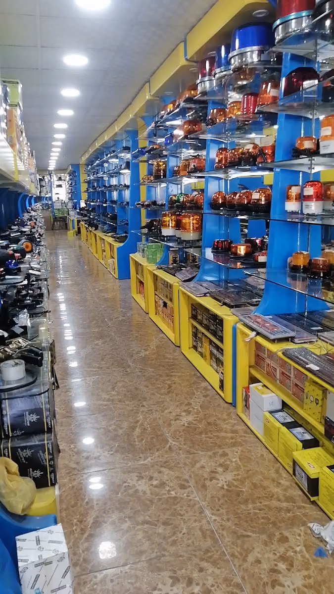 شركة عبد العزيز أبو بكر بركات التجارية لقطع غيار الشاحنات ولوازمها