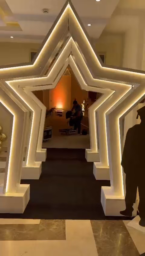 شركة ابن رشد التعليمية القابضة