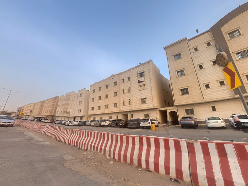 شركة ابن رشد التعليمية القابضة