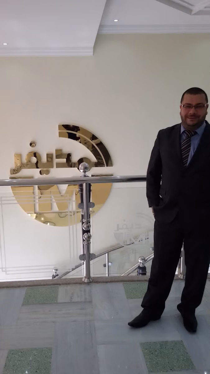 شركه ابناء صالح المديفر القابضة