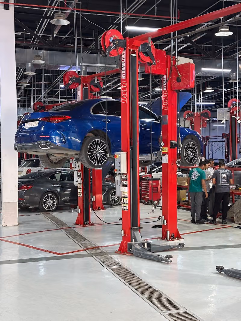 شركة الرواد التقنيون لصيانة السيارات (فرع الميكانيكا) - Technical Pioneers Auto Service (Mechanical)