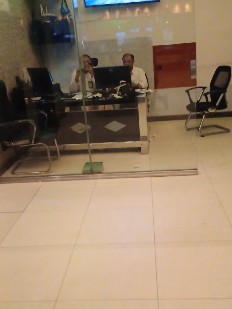 شركه السياره السريعه لتأجير السيارات فرع حي الملقا
