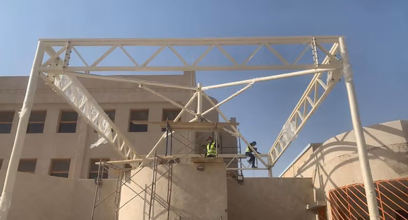 شركة عمر الصانع للمقاولات