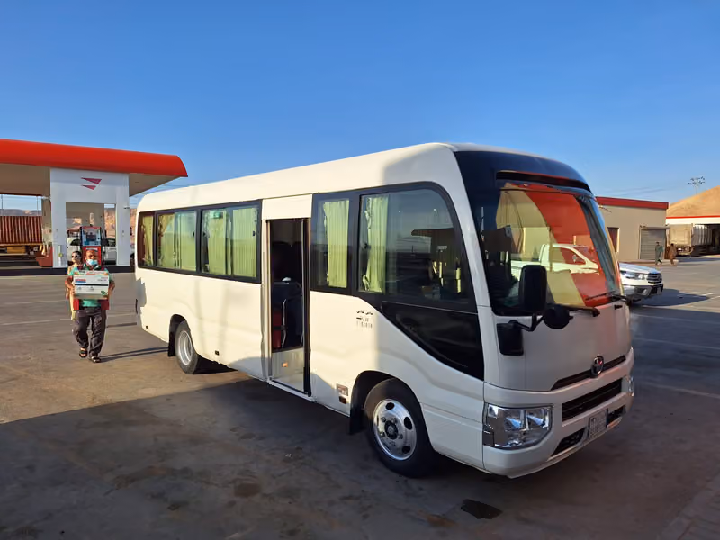 شركة حمزة للنقل التنفيذي Hamza Executive Transport Company