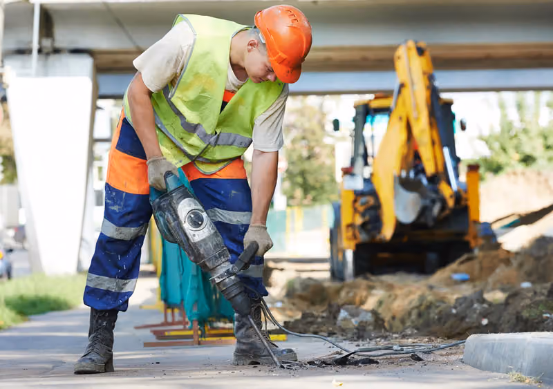 شركة لبنة البناء للمقاولات Labenat Al-Bena Contracting Company