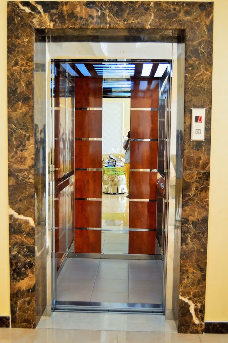 شركة مصاعد التجارية MASSAED Commercial Company