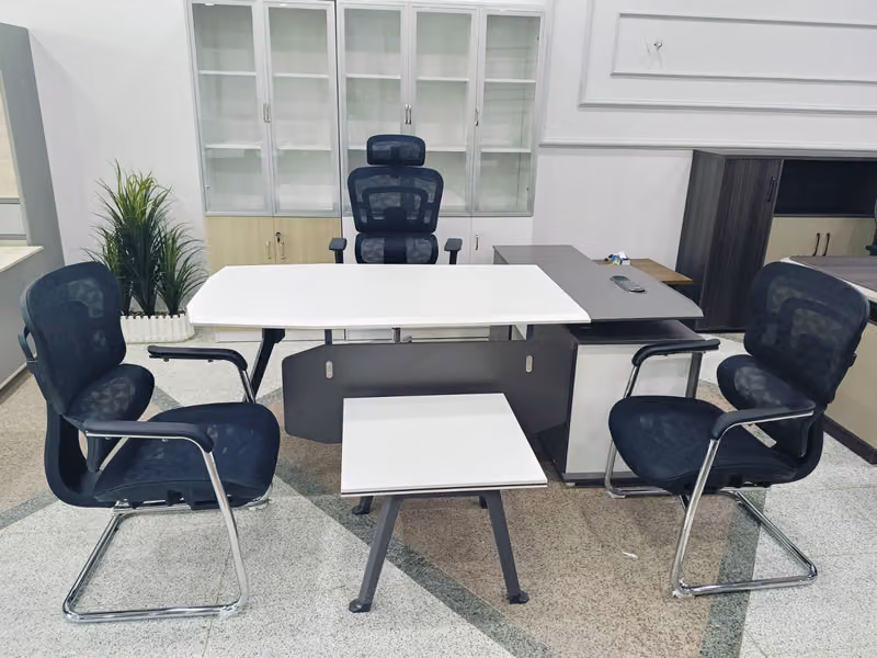 شركة مودرن للأثاث المكتبي