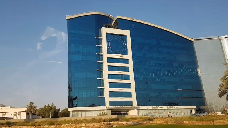 شركة ناصر آل ظفر للمحاماة والاستشارات القانونية