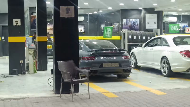 شركة نجم الرياض للاطارات وكيل بيريللي بترومين برلي معتمد كفرات