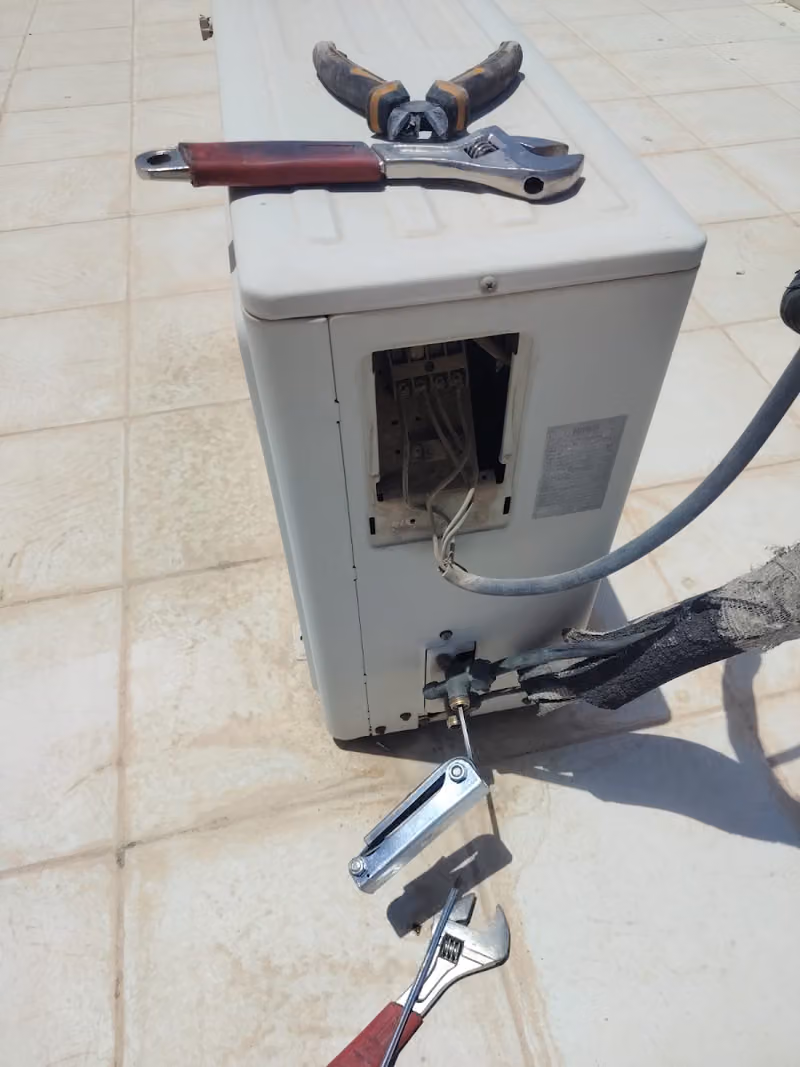 شركه نسمة الهواء فك وتركيب مكيفات اسبلت