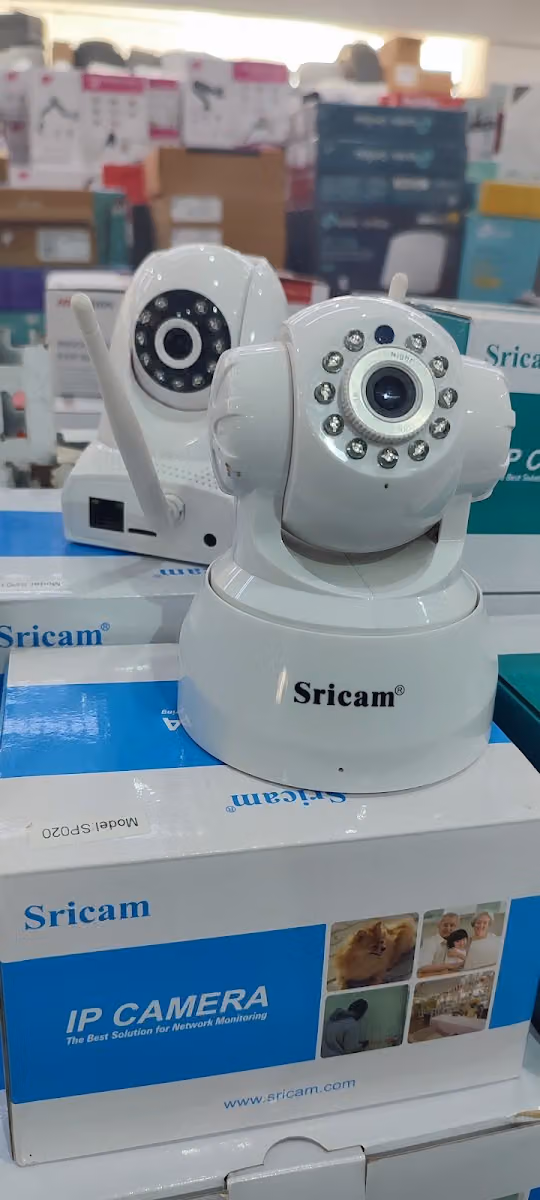 شركة قمر يارا للمراقبة الامنية