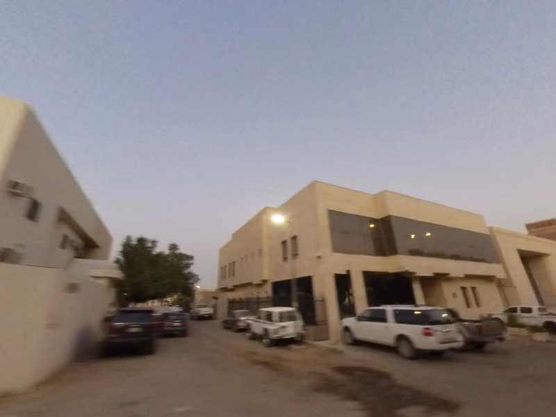 شركة قمر يارا للمراقبة الامنية