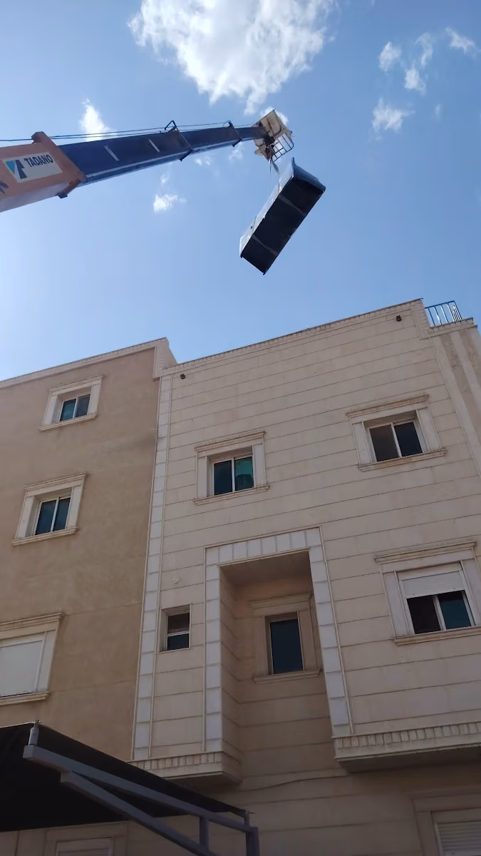 شركة سر النجاح نقل عفش نقل اثاث وتخزين اثاث