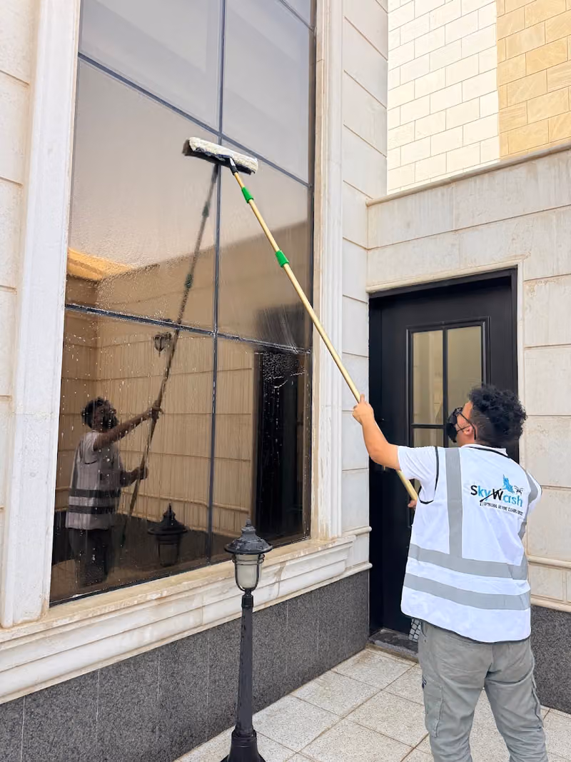 شركة تنظيف واجهات Skywash
