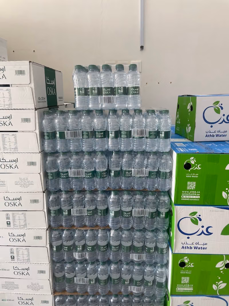 شرق عكاظ للمياه والمشروبات الغازية