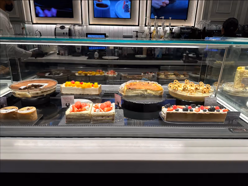 سيسيز كافية Sisi's Cafe