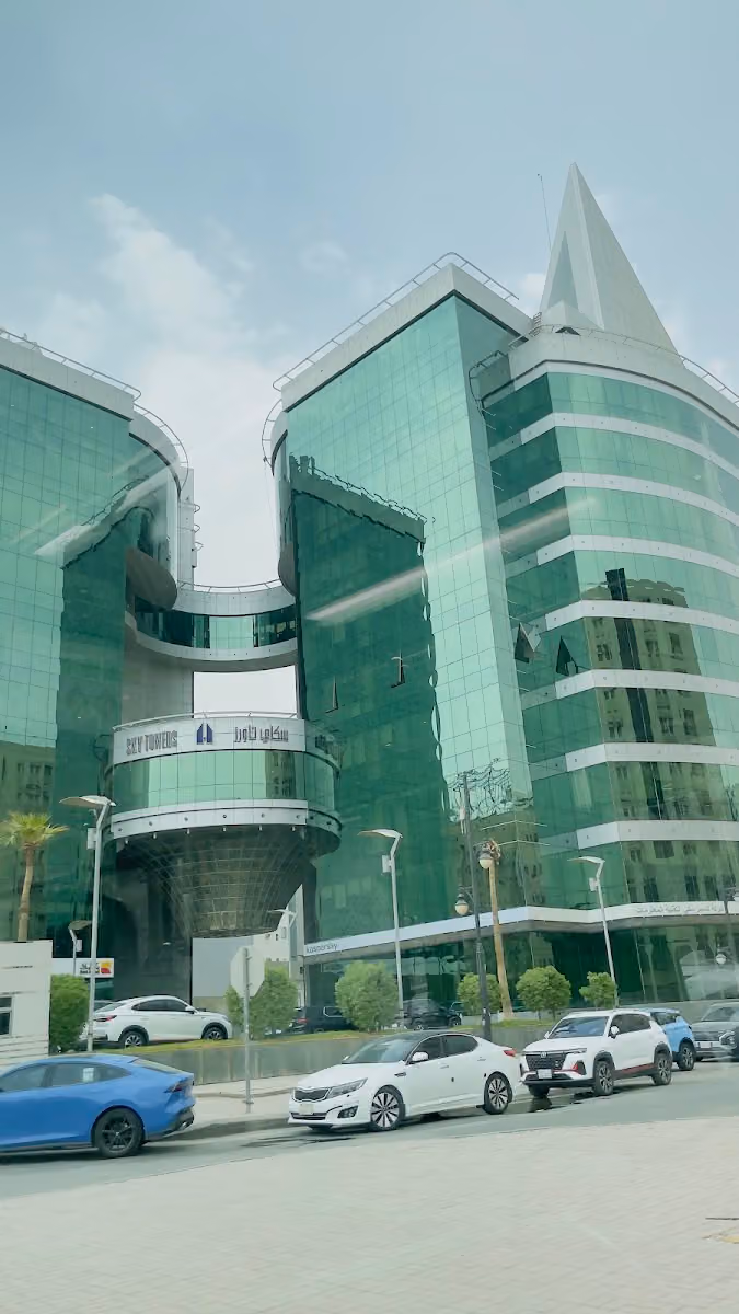 سكاي تاور