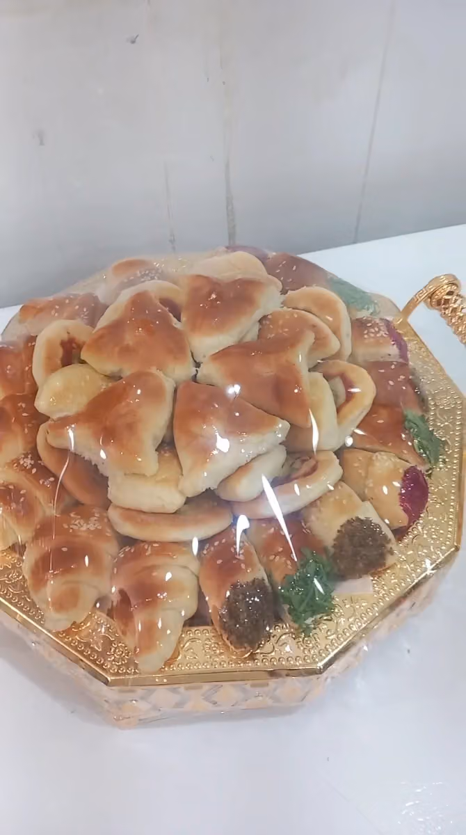 سمبوسة ومعجنات وفطاير للوجبات السريعة