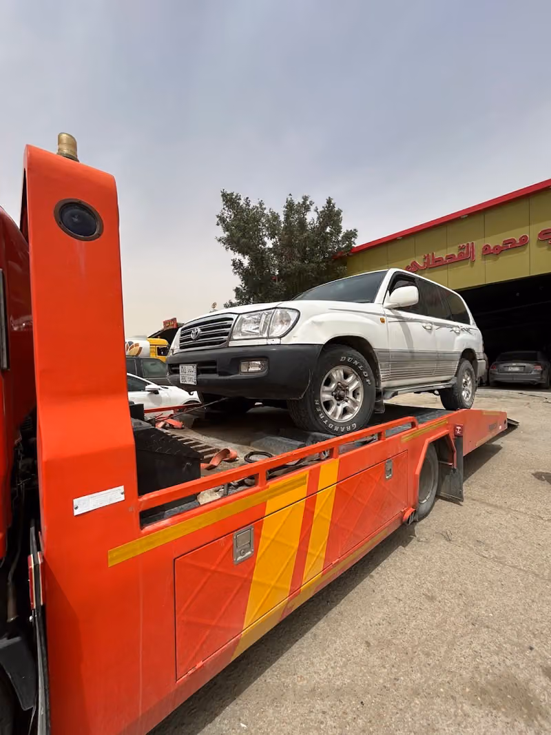سطحه الرمال المطار الثمامه