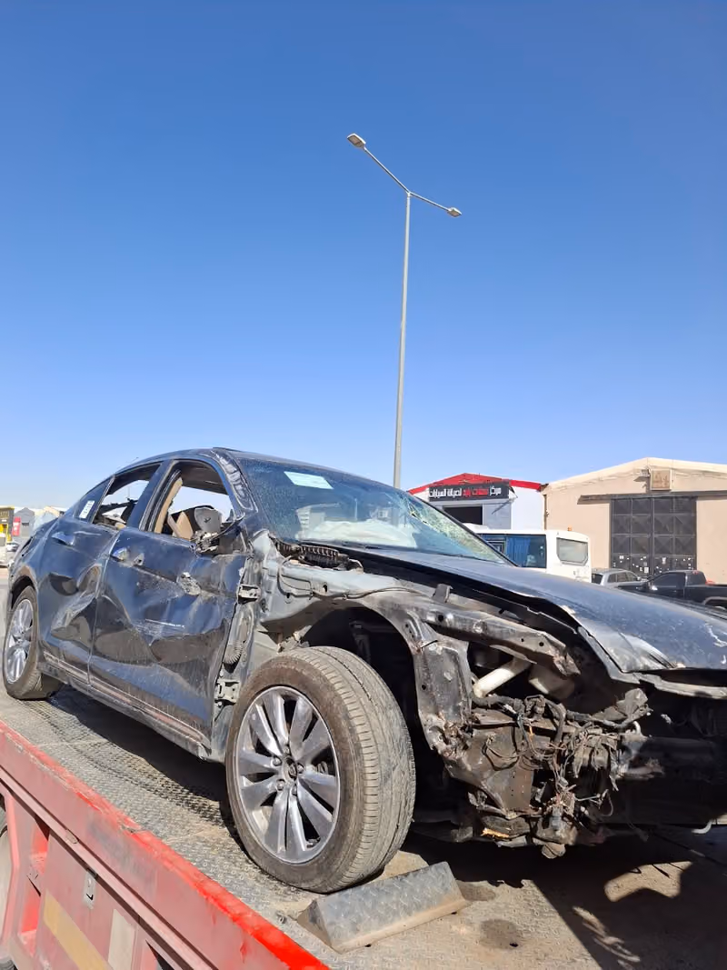 سطحه