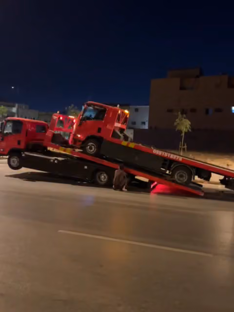 سطحه هيدروليك لنقل السيارات