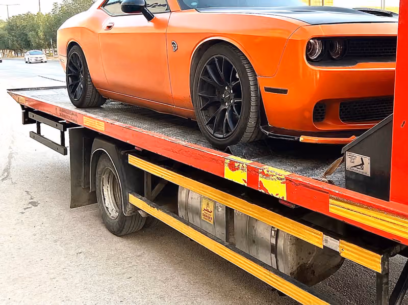 سطحه جنوب الرياض لسحب المركبات