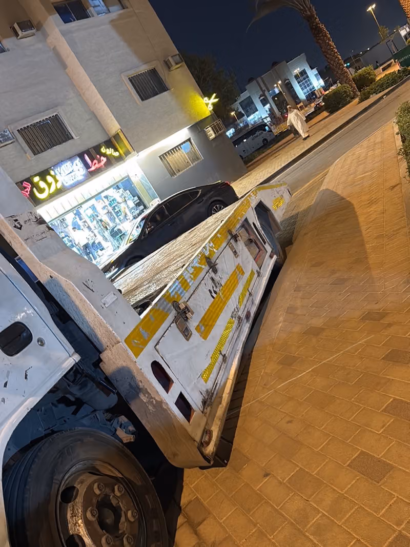 سطحه جنوب الرياض