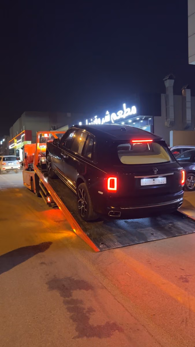 سطحه لنقل السيارات