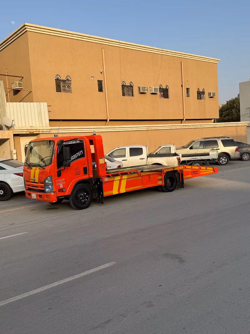 سطحه شمال وشرق الرياض